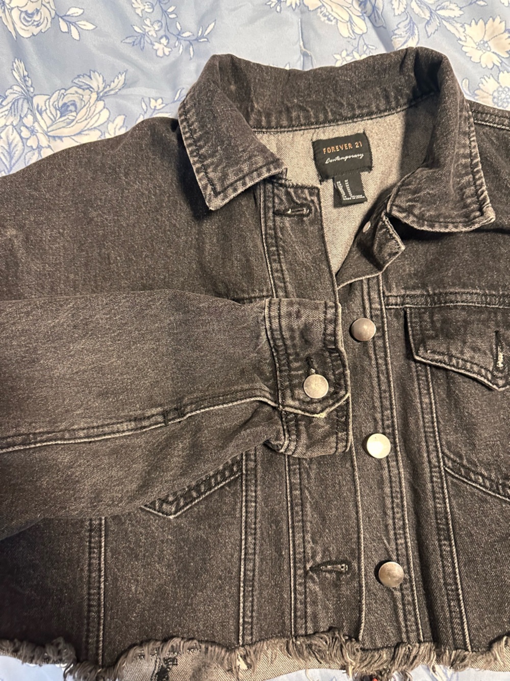 Forever 21 Black Washed Crop Denim Jacket
